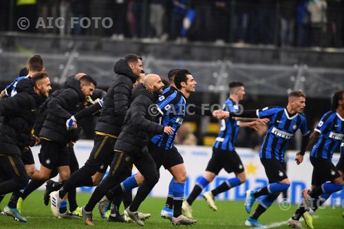 Inter Daniele Padelli Inter Federico Dimarco Inter 2019 Italian championship 2019 2020 12°Day 