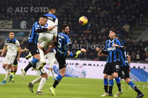 Atalanta Lautaro Martinez Inter Roberto Gagliardini Italian championship 2019 2020 19°Day Giuseppe Meazza match between Inter 1-1 Atalanta 