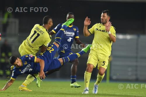 Hellas Verona Walace Souza Silva Udinese Tolgay Arslan Marcantonio Bentegodi match between    Hellas Verona  1-2 Udinese Verona, Italy 