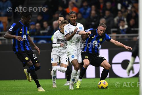 Inter Jens Cajuste Napoli Yann Aurel Bisseck Giuseppe Meazza match between Inter 1-1 Napoli Milano, Italy 