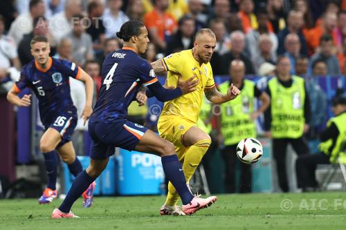 Romania Virgil van Dijk Netherlands 2024 