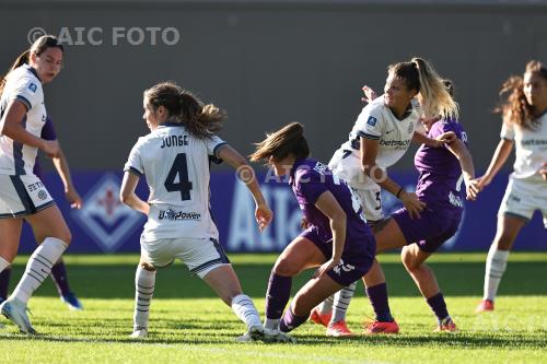 Inter Women Lucia Pastrenge Fiorentina Women Michela Cambiaghi Italian championship 2024 2025  Femminile 8°Day Curva Fiesole - Viola Park match between Fiorentina Women 2-1 Inter Women 