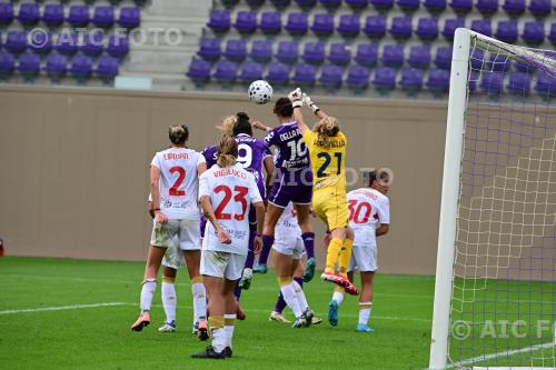 Genoa Women Victoria Della Peruta Fiorentina Women Madelen Janogy Curva Fiesole - Viola Park match between Fiorentina Women 2-1 Genoa Women Firenze, Italy 