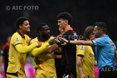 Milan Fikayo Tomori Milan Jacobo Ramon Giuseppe Meazza match between   Milan 1-1 Como Milano, Italy 