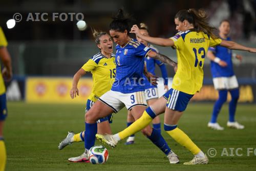 Italy Bella Andersson Sweden Women Julia Zigotti Olme Oreste Granillo match between  Italy Women 0-1 Sweden Women Reggio Calabria, Italy. 