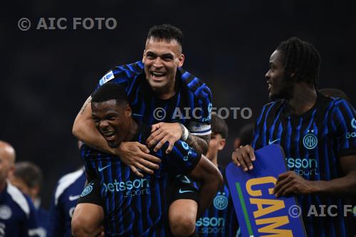 Inter Lautaro Martinez Inter Yann Aurel Bisseck Giuseppe Meazza match between   Inter 2-0 Parma Milano, Italy 