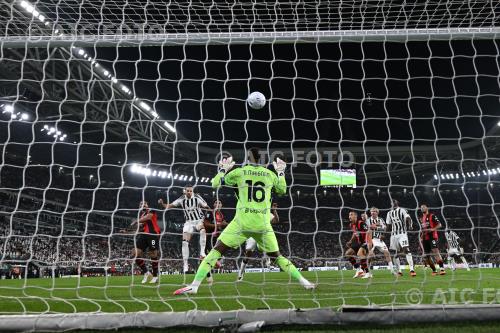 Milan Federico Gatti Juventus Koni De Winter Italian championship 2026 2027 3°Day Allianz match between    Juventus 1-1 Milan 